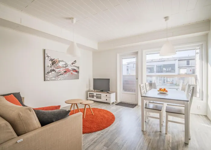 A Two-room With A Sauna Close To The And Services 아파트 *