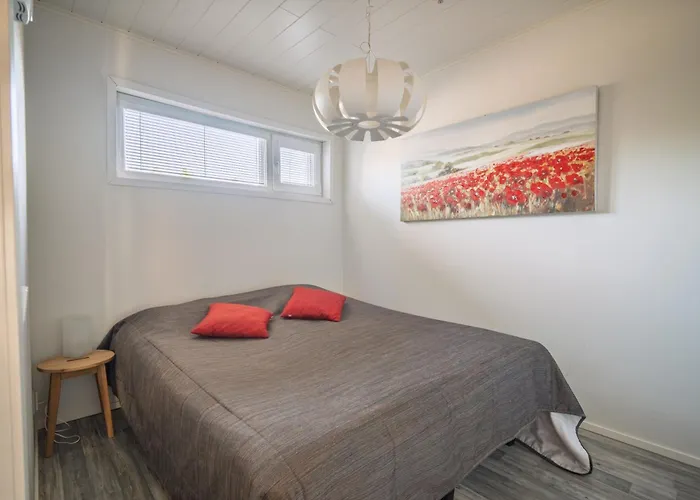 A Two-room With A Sauna Close To The And Services Apartamento *